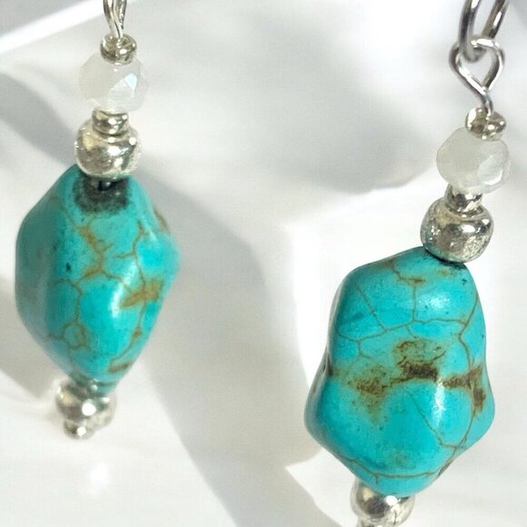 REIMAGINED Turquoise Glass Beads Agate Necklace Earrings Set - Picture 8 of 10